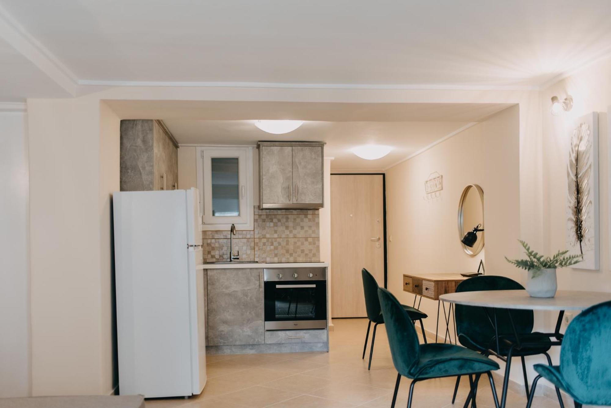 Best House, Central Luxury Apartment, Agiou Nikolaou, Patra Patras Exterior foto